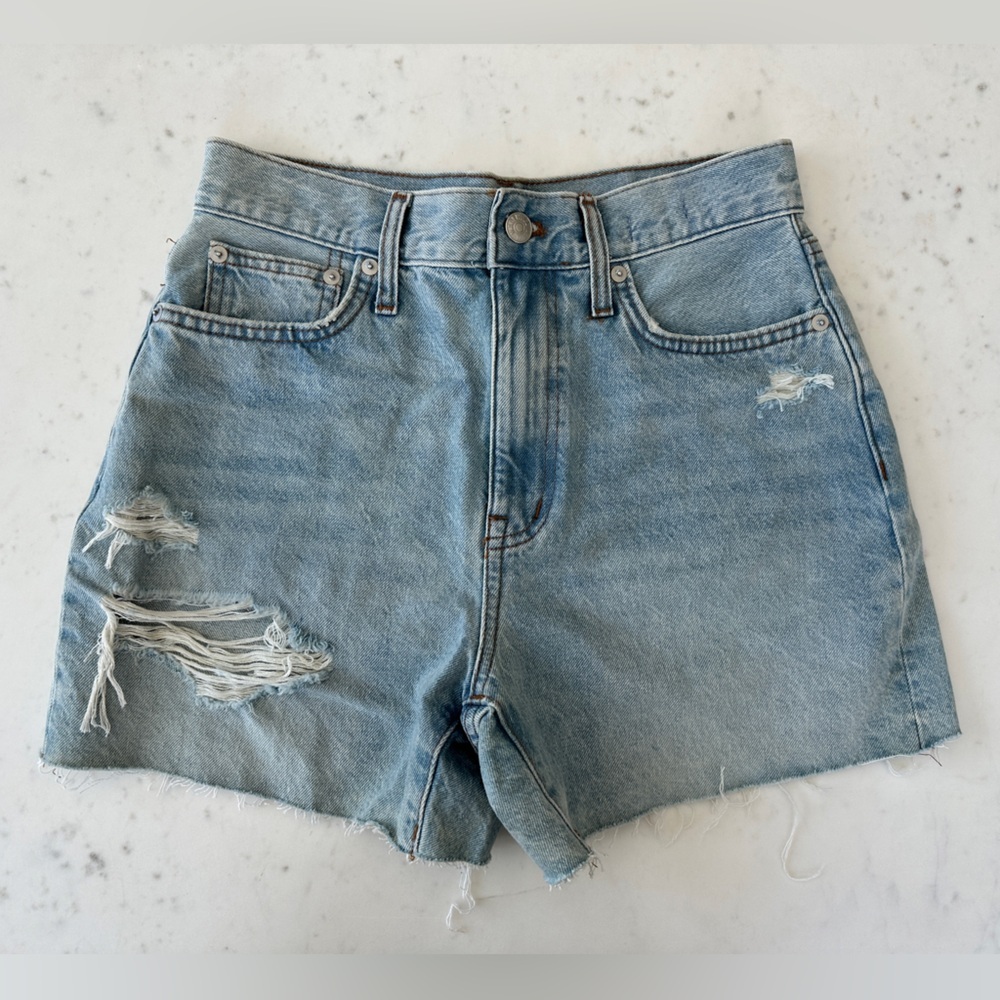 Madewell Mom Jean Shorts in Faded Distressed Denim